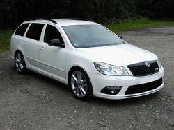Weiß Gebraucht 2012 Skoda Octavia RS Kombi | 3.500 €