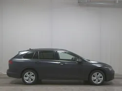 Grau Gebraucht 2021 VW Golf VIII Pro Kombi | 18.380 € (Superpreis)