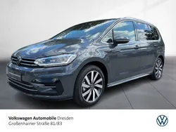 Delfingrau metallic Gebraucht 2025 VW Touran Highline Van / Kleinbus | 43.890 €