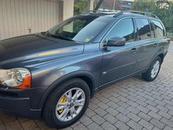 Grau Gebraucht 2006 Volvo XC90 SUV | 5.250 € (Fairer Preis)