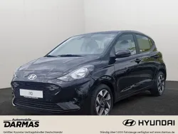 Grün Neu 2024 Hyundai i10 Trend Kleinwagen | 16.490 € (Superpreis)