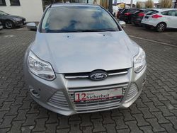 Silber Gebraucht 2011 Ford Focus Limousine | 5.920 € (Fairer Preis)
