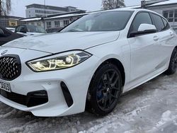 Weiß Gebraucht 2020 BMW 120 M Sport Kleinwagen | 23.999 € (Fairer Preis)