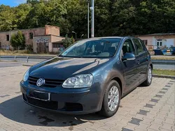 Blau Gebraucht 2005 VW Golf V Comfortline Kleinwagen | 2.800 € (Guter Preis)
