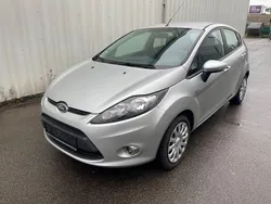 Silber Gebraucht 2011 Ford Fiesta Trend Kleinwagen | 2.990 € (Fairer Preis)