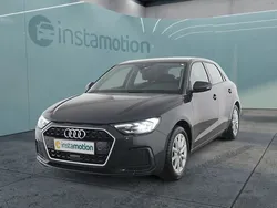 Grau Gebraucht 2024 Audi A1 Sportback Advanced Kleinwagen | 24.490 € (Fairer Preis)