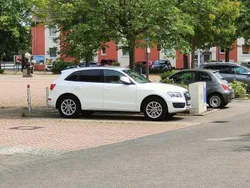 Weiß Gebraucht 2010 Audi Q5 SUV | 8.950 € (Fairer Preis)