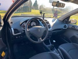 Schwarz Gebraucht 2009 Peugeot 206+ Kleinwagen | 2.500 € (Fairer Preis)