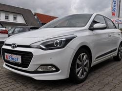 Weiß Gebraucht 2018 Hyundai i20 Style Limousine | 9.900 € (Guter Preis)