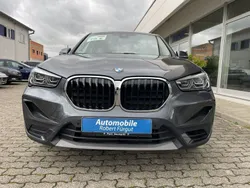 Grau Gebraucht 2021 BMW X1 Advantage SUV | 25.900 € (Fairer Preis)