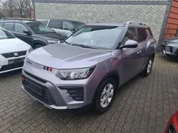 Ülatinumgrey metallic Neu 2025 Ssangyong Tivoli Quartz | 24.945 € (Etwas zu teuer)