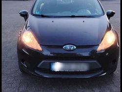 Blau Gebraucht 2010 Ford Fiesta Kleinwagen | 1.700 € (Fairer Preis)