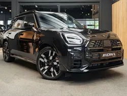Schwarz Gebraucht 2024 Mini John Cooper Works Countryman SUV | 49.995 € (Fairer Preis)