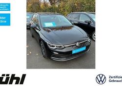 Deep black perleffekt Gebraucht 2022 VW Golf VIII Style Limousine | 23.890 € (Fairer Preis)
