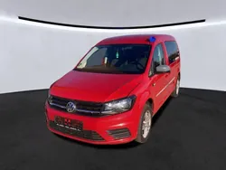 Rot Gebraucht 2018 VW Caddy Maxi Van / Kleinbus | 19.888 €