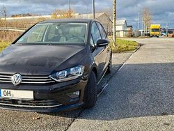 Schwarz Gebraucht 2017 VW Golf Sportsvan Sound Van / Kleinbus | 13.900 € (Fairer Preis)
