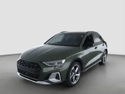 Grün Gebraucht 2024 Audi A3 Sport Limousine | 47.474 €