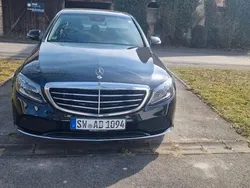 Schwarz Gebraucht 2018 Mercedes C220 Limousine | 25.000 € (Teuer)