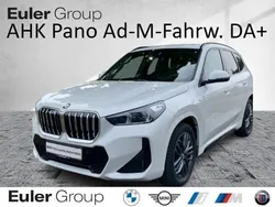 Mineralweiss metallic Gebraucht 2023 BMW X1 Performance SUV | 39.533 € (Guter Preis)