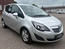 Silber Gebraucht 2011 Opel Meriva Innovation Van / Kleinbus | 7.599 € (Guter Preis)