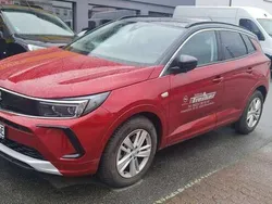 Lackierung bright red Gebraucht 2023 Opel Grandland X Ultimate SUV | 43.500 €