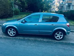 Grau Gebraucht 2006 Opel Astra Kleinwagen | 1.800 € (Guter Preis)
