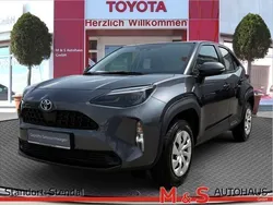 Marlingrau metallic Gebraucht 2023 Toyota Yaris Hybrid Business Edition | 24.490 € (Etwas zu teuer)