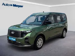 Grün Gebraucht 2024 Ford Tourneo Courier Trend Van / Kleinbus | 24.990 € (Guter Preis)