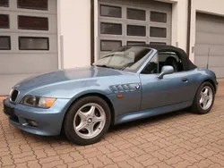 Blau Gebraucht 1996 BMW Z3 Cabrio | 8.950 € (Fairer Preis)