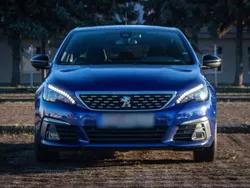 Blau Gebraucht 2020 Peugeot 308 Limousine | 11.500 € (Fairer Preis)