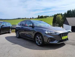 Grau Gebraucht 2021 Ford Focus ST-Line X Kombi | 18.995 € (Fairer Preis)