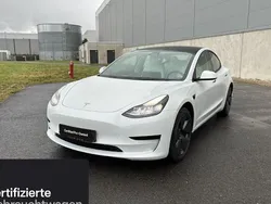 Weiß Gebraucht 2021 Tesla Model 3 RWD Limousine | 25.200 € (Fairer Preis)