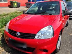 Rot Gebraucht 2011 Renault Clio II Kleinwagen | 1.499 € (Fairer Preis)