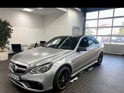 Silber Gebraucht 2015 Mercedes E63S AMG AMG Limousine | 45.000 €