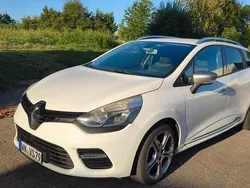 Weiß Gebraucht 2015 Renault Clio GrandTour GT GT Kombi | 6.799 €