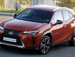 Orange Gebraucht 2021 Lexus UX 250h SUV | 26.550 € (Guter Preis)