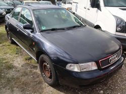 Blau Gebraucht 1996 Audi A4 Limousine | 390 € (Superpreis)