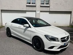 Weiß Gebraucht 2014 Mercedes CLA180 AMG line Limousine | 18.750 € (Etwas zu teuer)