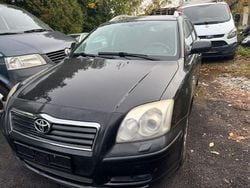 Schwarz Gebraucht 2006 Toyota Avensis Executive Kombi | 1.950 € (Guter Preis)
