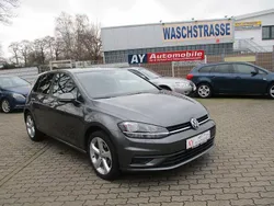 Grau Gebraucht 2019 VW Golf VII Trendline Limousine | 14.700 € (Fairer Preis)