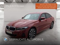 Rot Gebraucht 2022 BMW 330e Limousine | 33.701 € (Superpreis)