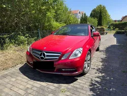 Rot Gebraucht 2015 Mercedes E200 Sport Edition Cabrio | 17.900 €