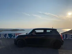 Schwarz Gebraucht 2014 Mini Cooper D Kleinwagen | 8.900 € (Fairer Preis)