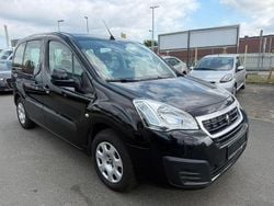Schwarz Gebraucht 2016 Peugeot Partner Tepee Active Van / Kleinbus | 7.900 € (Guter Preis)