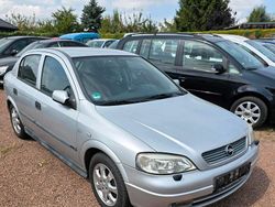 Silber Gebraucht 2002 Opel Astra Limousine | 2.599 € (Teuer)