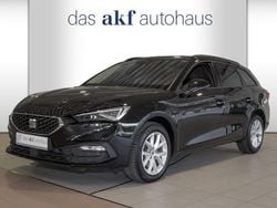 Mitternachtsschwarz Gebraucht 2024 Seat Leon ST Style Kombi | 25.950 € (Guter Preis)