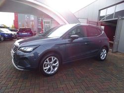 Grau Gebraucht 2023 Seat Arona FR-Line SUV | 20.750 € (Fairer Preis)