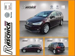Crimsonred (rot) Gebraucht 2018 VW Touran Highline Van / Kleinbus | 19.950 € (Guter Preis)