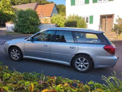 Silber Gebraucht 2004 Subaru Legacy Kombi | 2.000 €