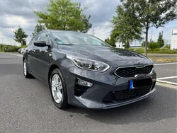 Grau Gebraucht 2019 Kia Ceed Limousine | 16.950 € (Fairer Preis)
